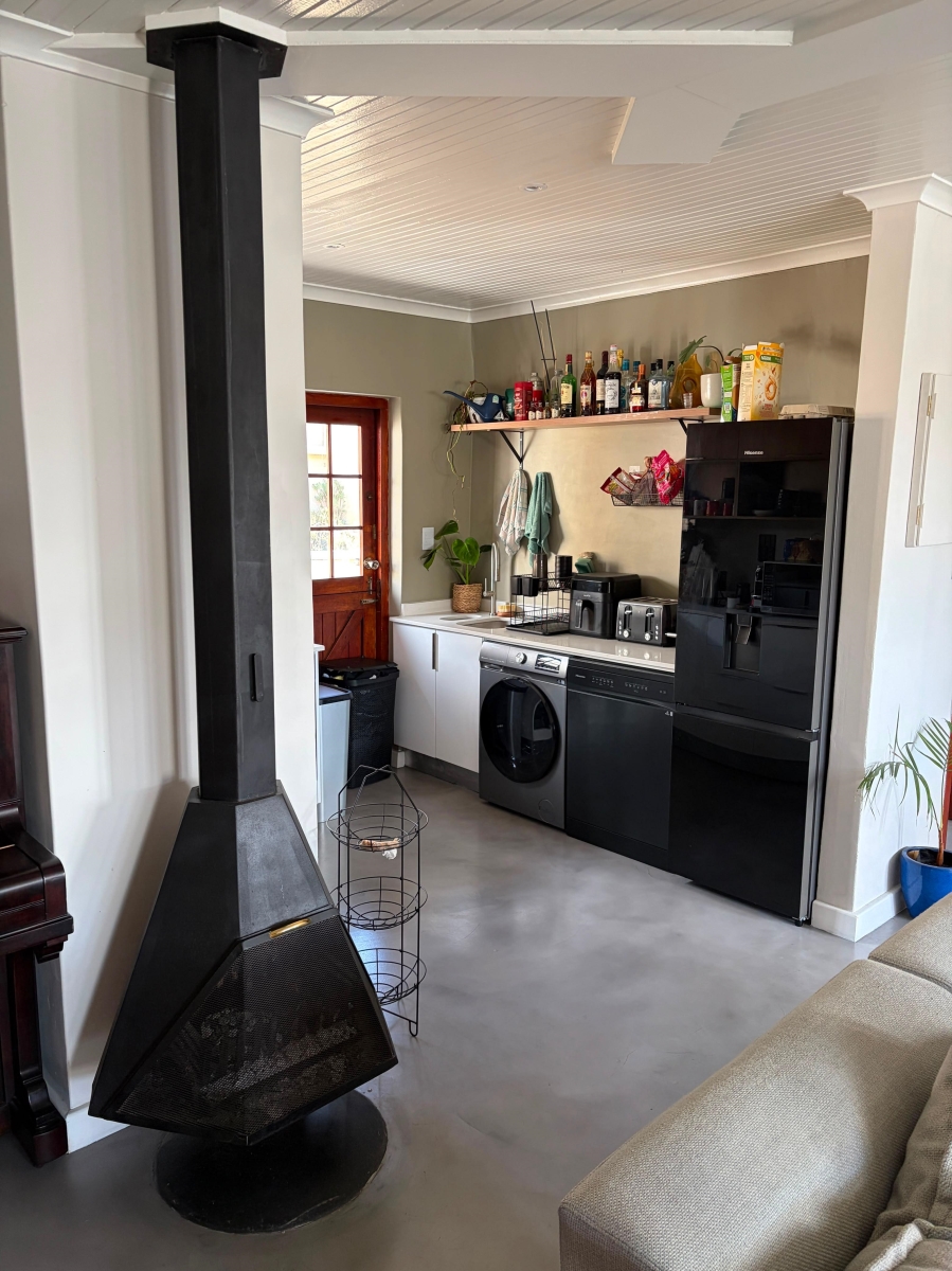 To Let 3 Bedroom Property for Rent in Lakeside Western Cape